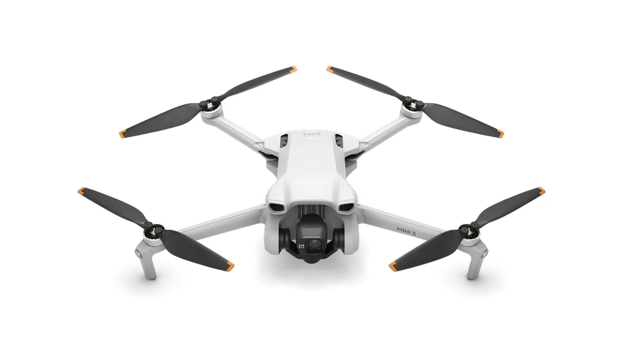Dron DJI Mini 3 (Fly More Combo + RC-N1) dostępny w promocji za 2549 zł (620 zł taniej)