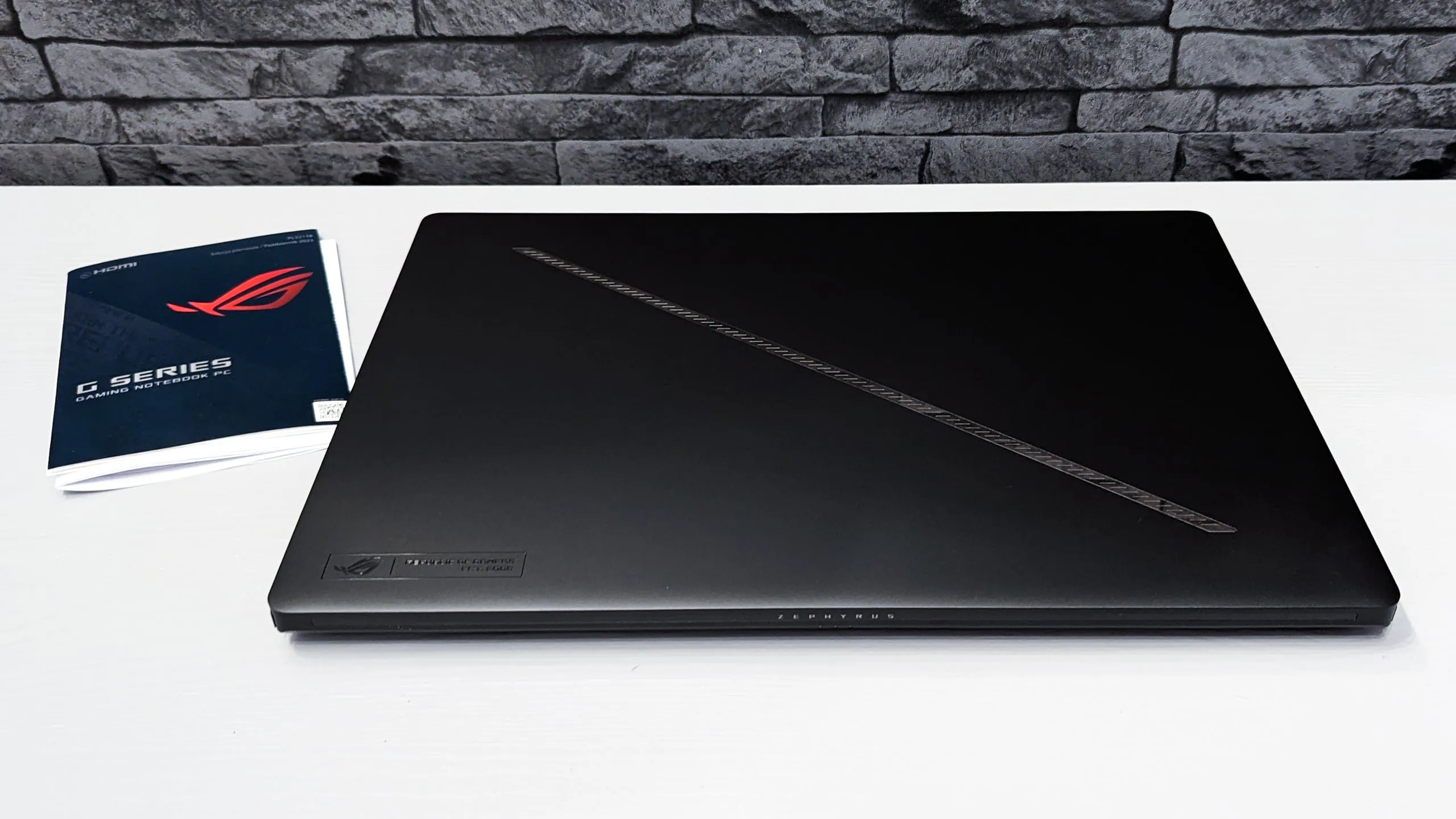 ASUS ROG Zephyrus G16 (2024)