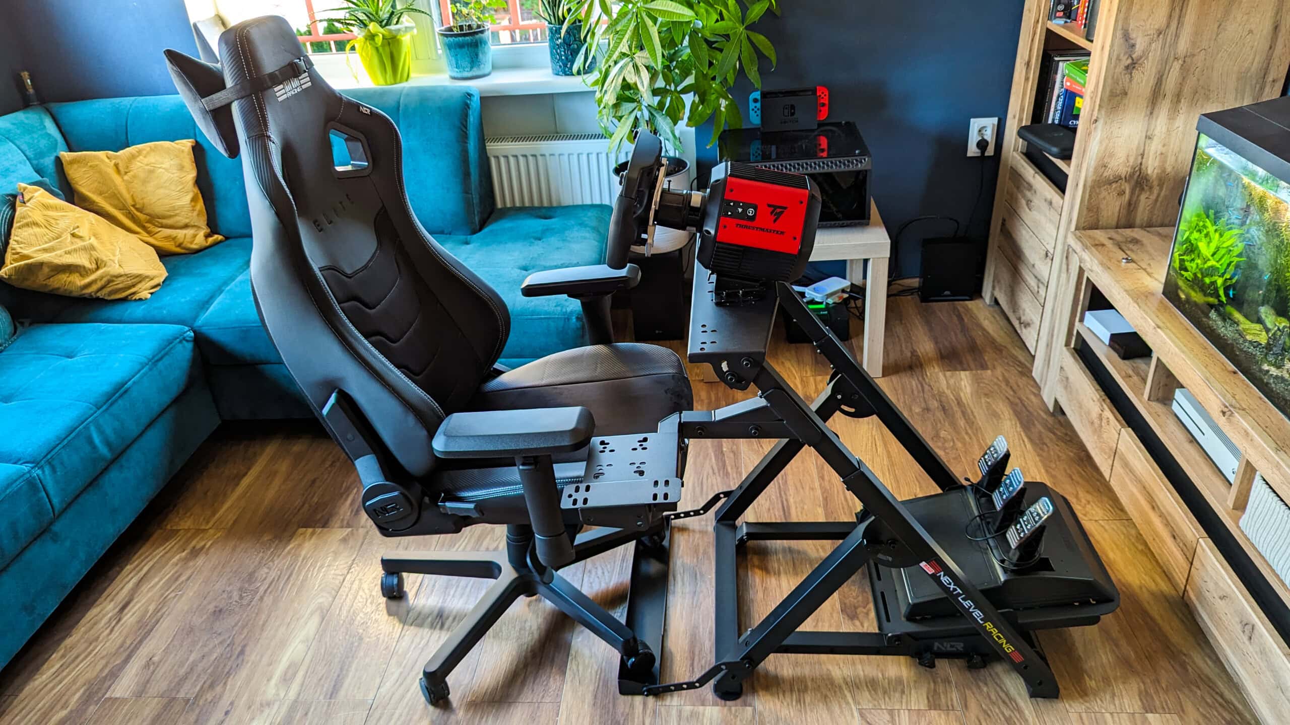 Next Level Racing Wheel Stand 2.0, Next Level Racing Elite Gaming Chair, Thrustmaster T818