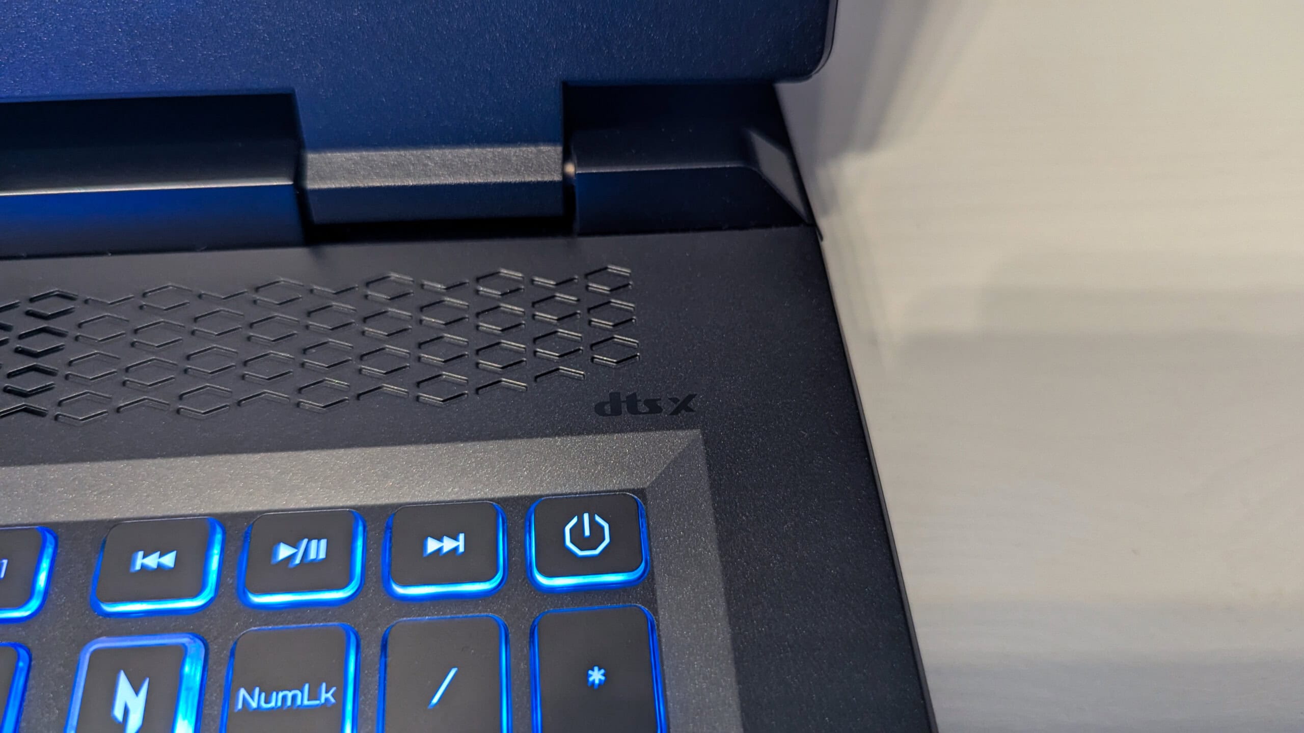 Acer Nitro 17