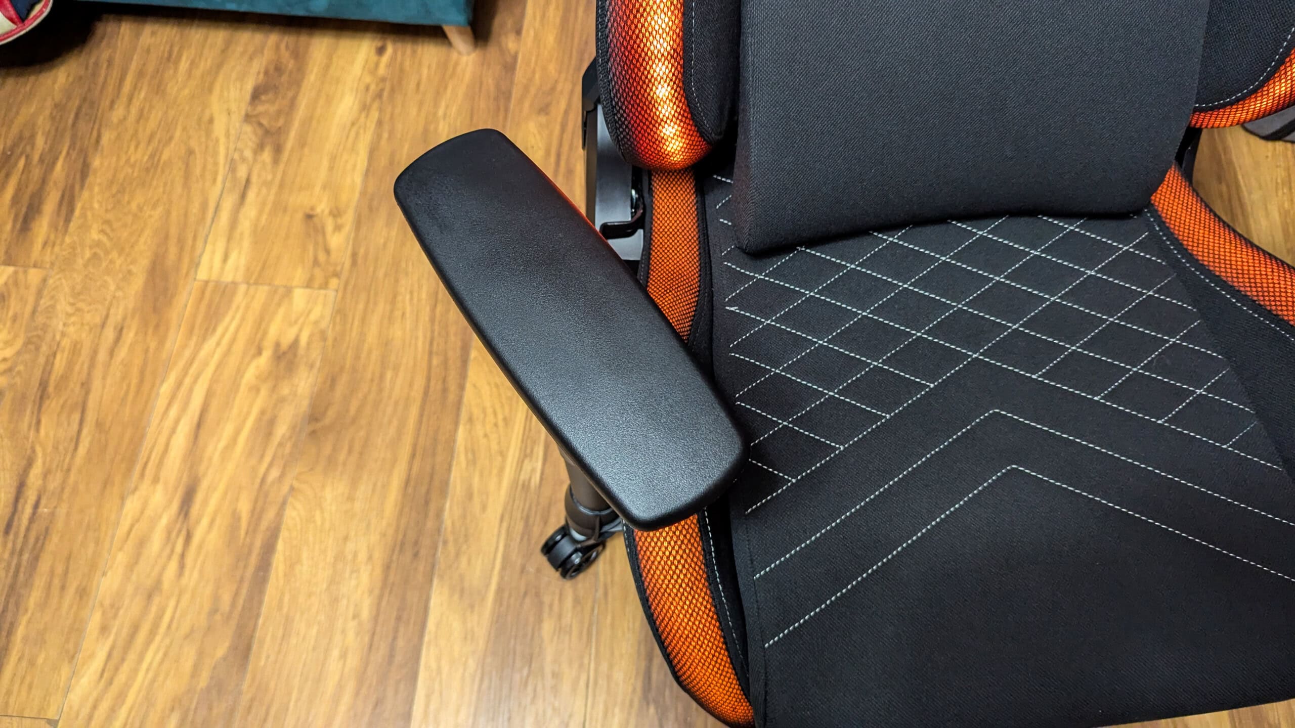 Genesis Trit 660