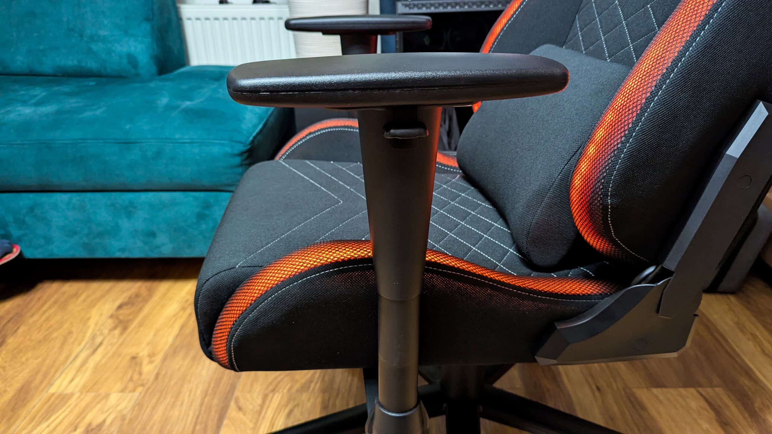 Genesis Trit 660