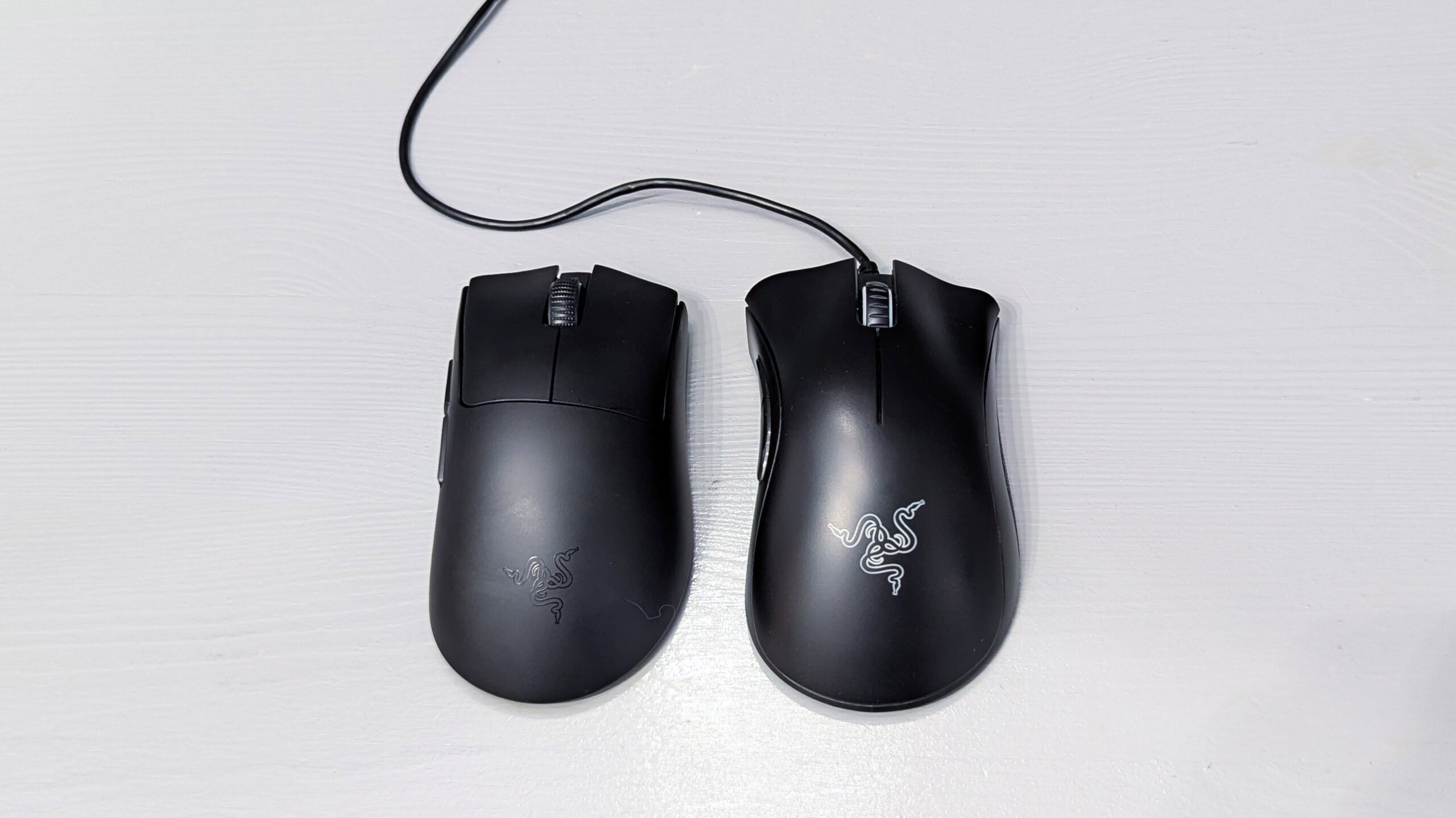 Razer DeathAdder V4 Pro, Razer DeathAdder Essential