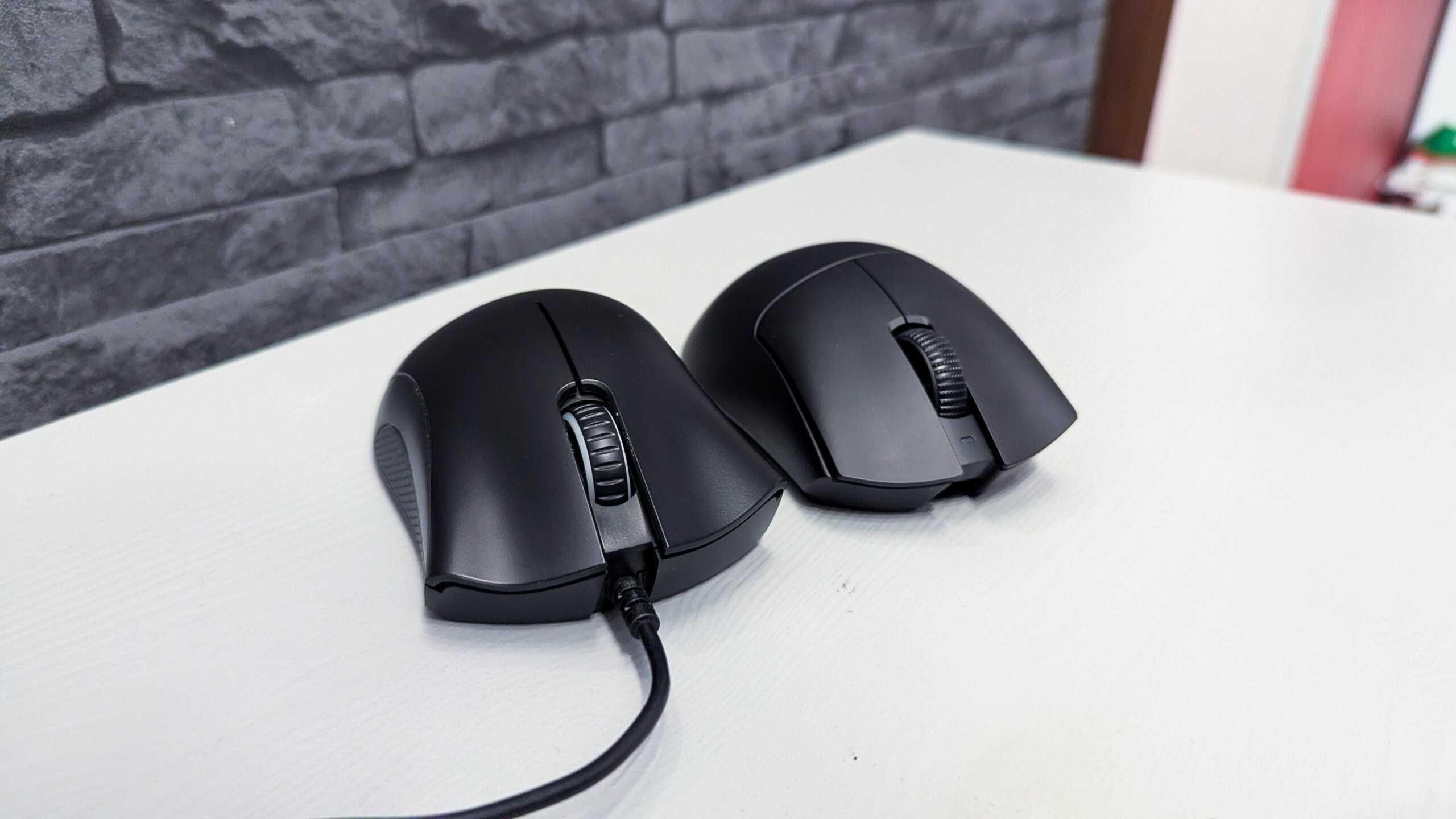 Razer DeathAdder V4 Pro, Razer DeathAdder Essential