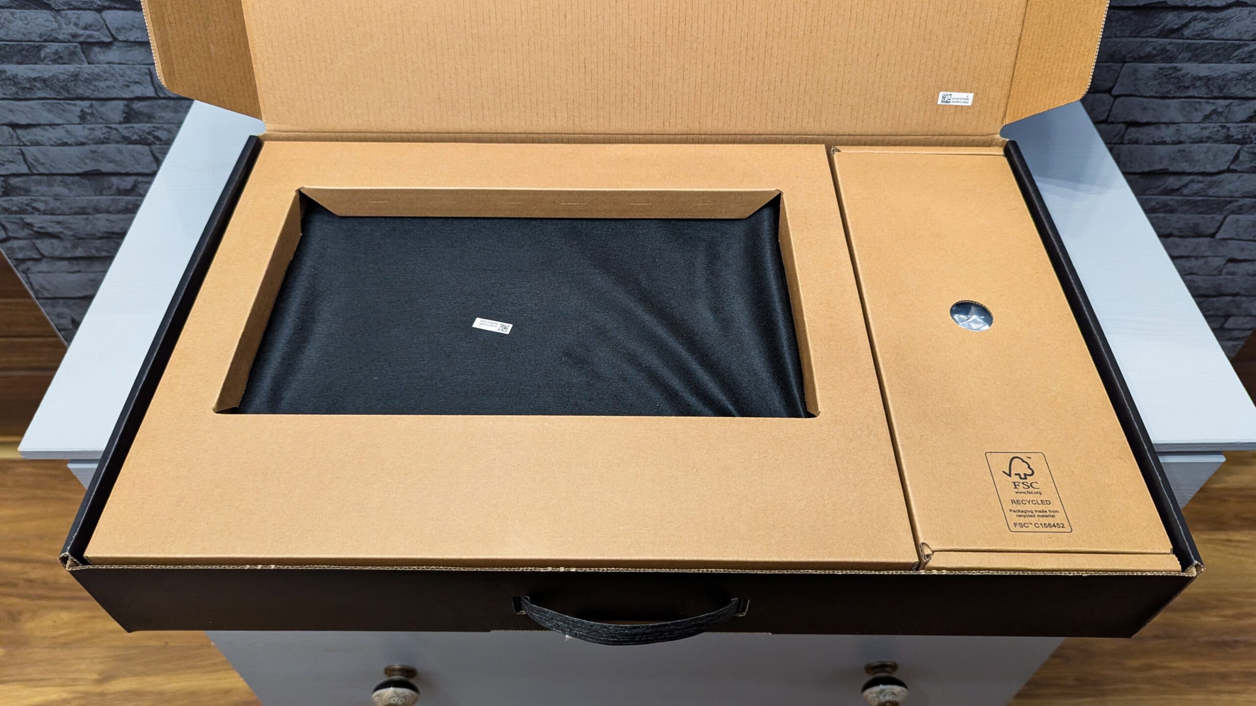 Predator Helios Neo 16S AI