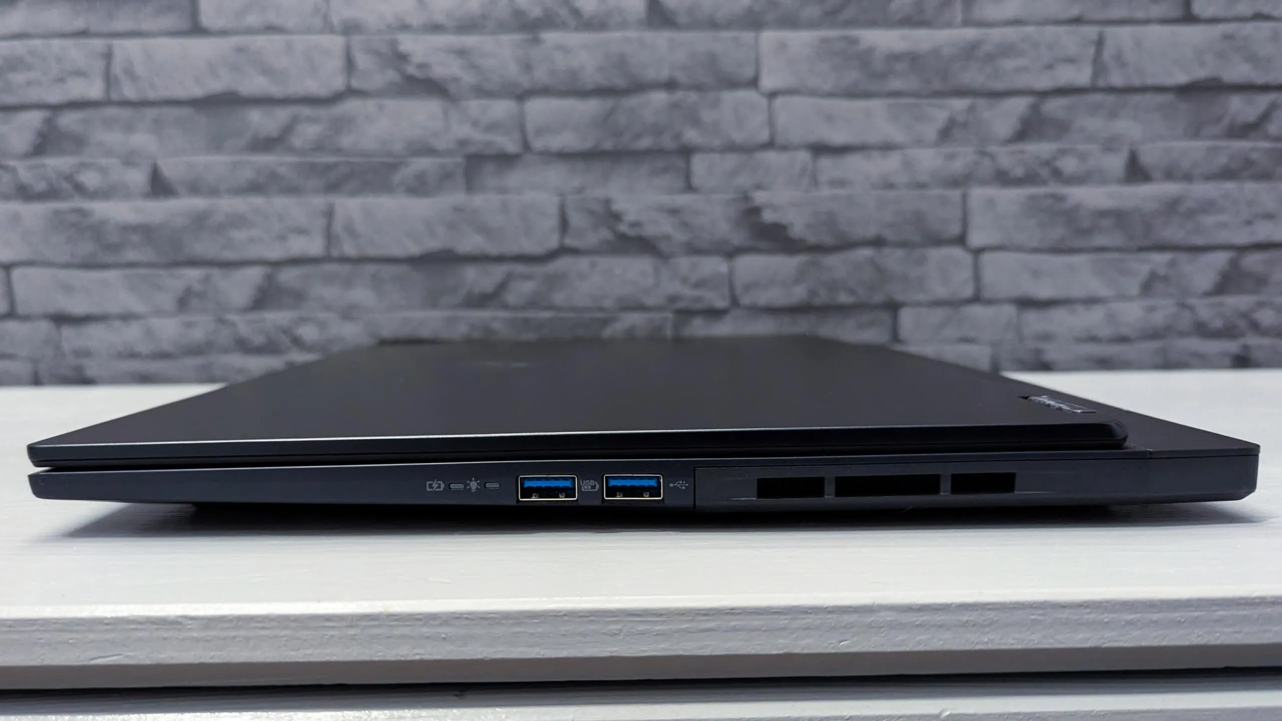 Predator Helios Neo 16S AI