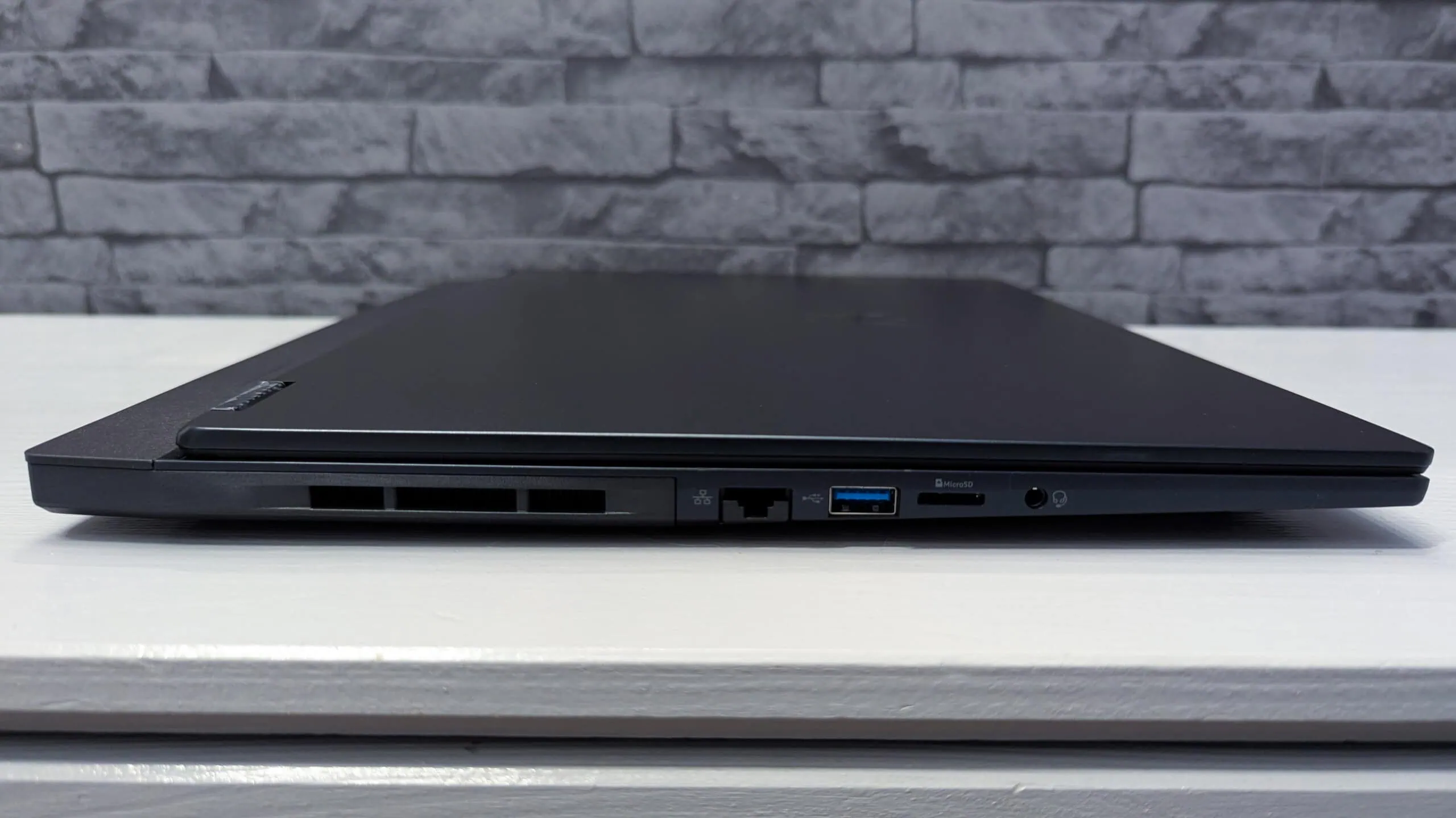 Predator Helios Neo 16S AI