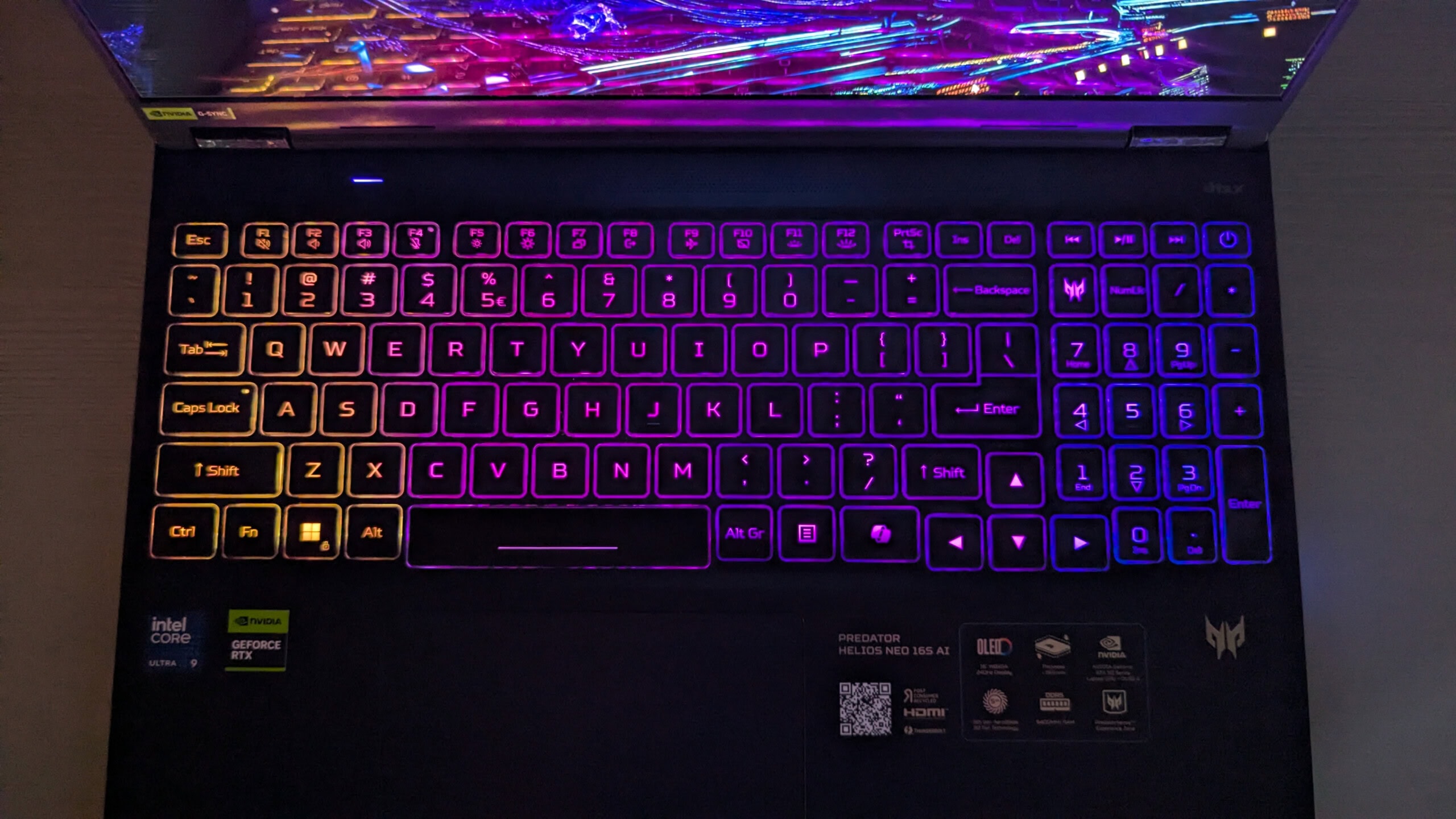 Predator Helios Neo 16S AI
