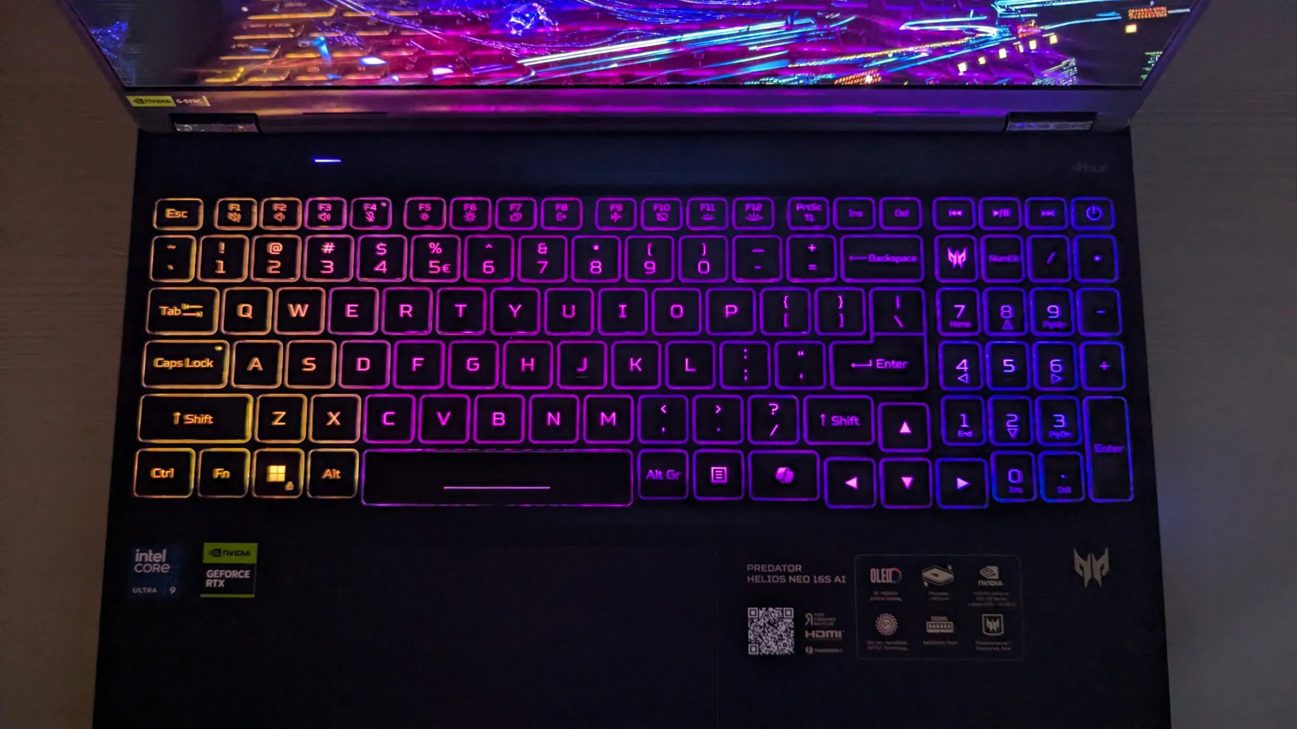 Predator Helios Neo 16S AI