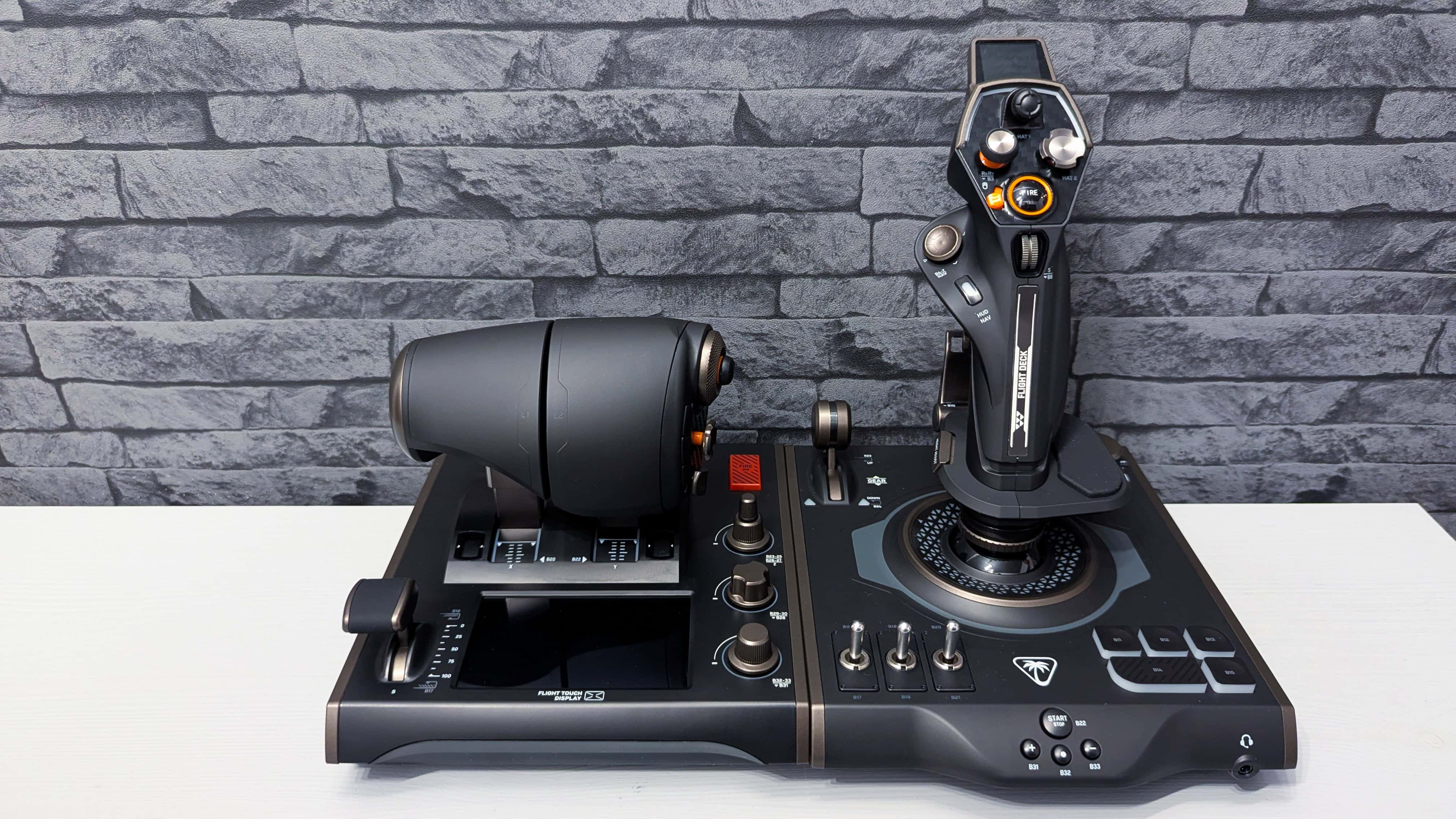 Test Turtle Beach VelocityOne Flightdeck. Ten sprzęt to prawdziwy odlot