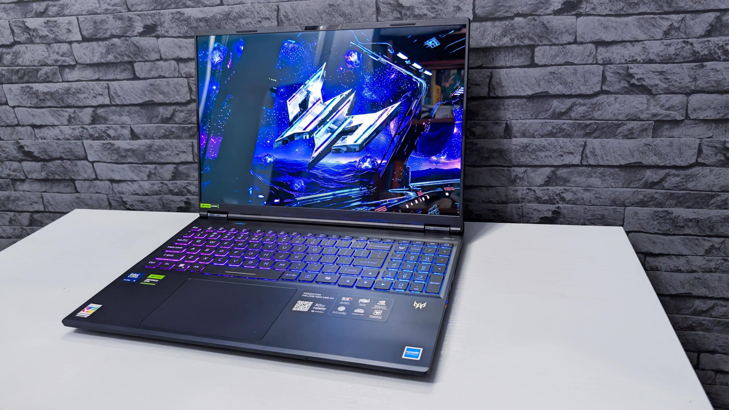 Predator Helios Neo 16S AI