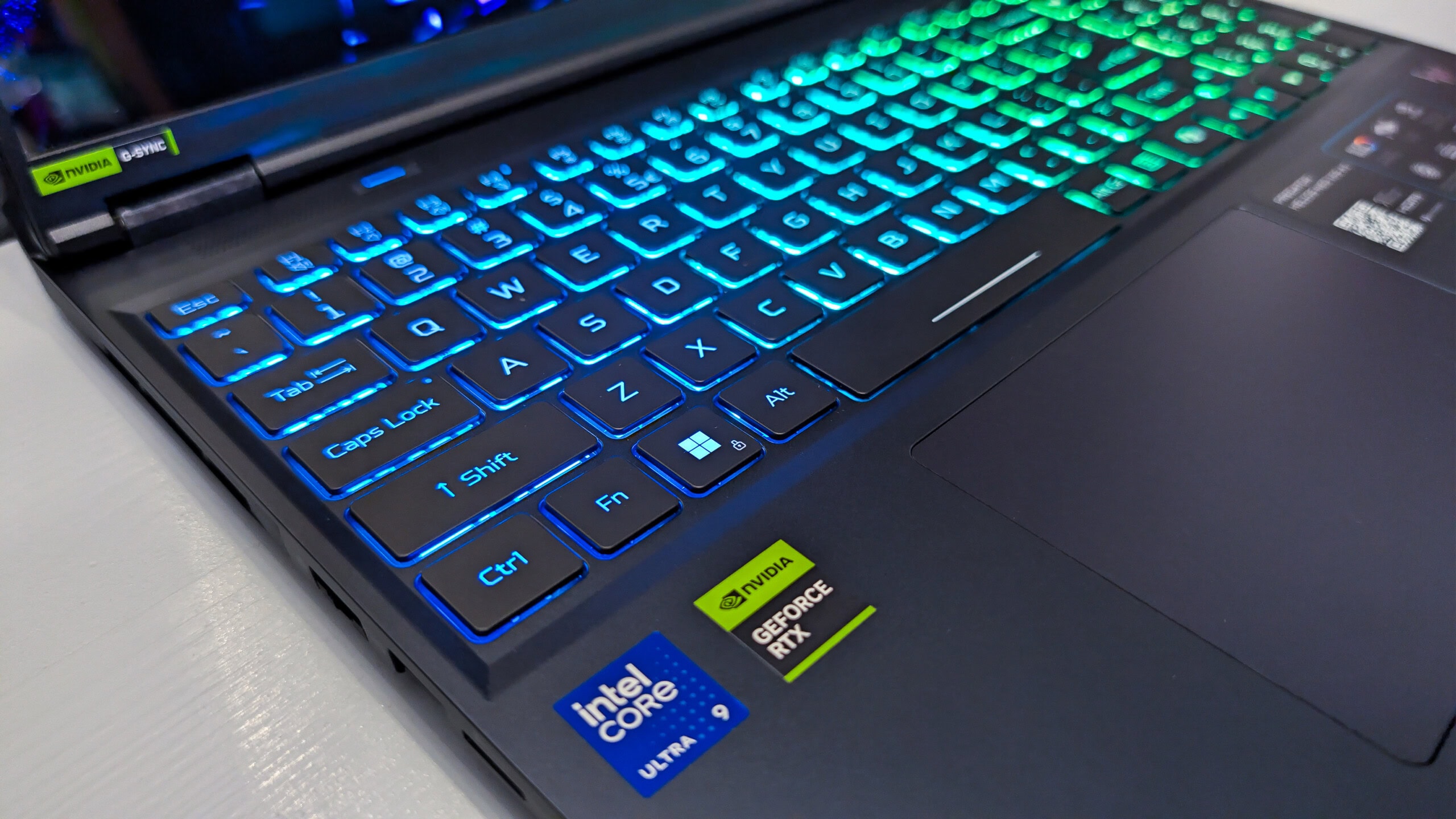 Predator Helios Neo 16S AI